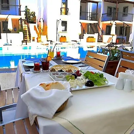 Modern Life Bodrum 5* غومْبيت