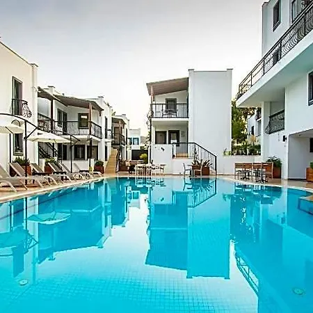 Modern Life Bodrum فندق غومْبيت