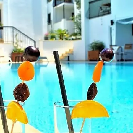 Modern Life Bodrum 5* غومْبيت