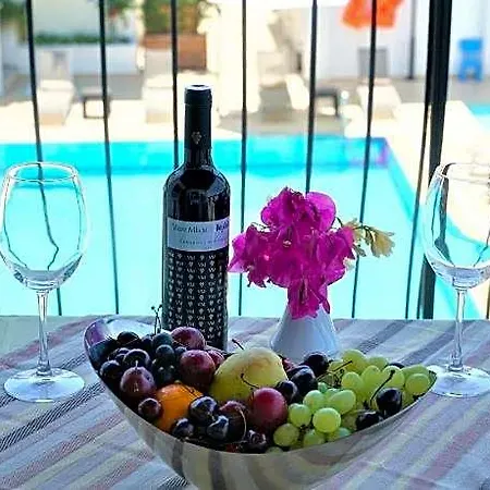 فندق Modern Life Bodrum غومْبيت